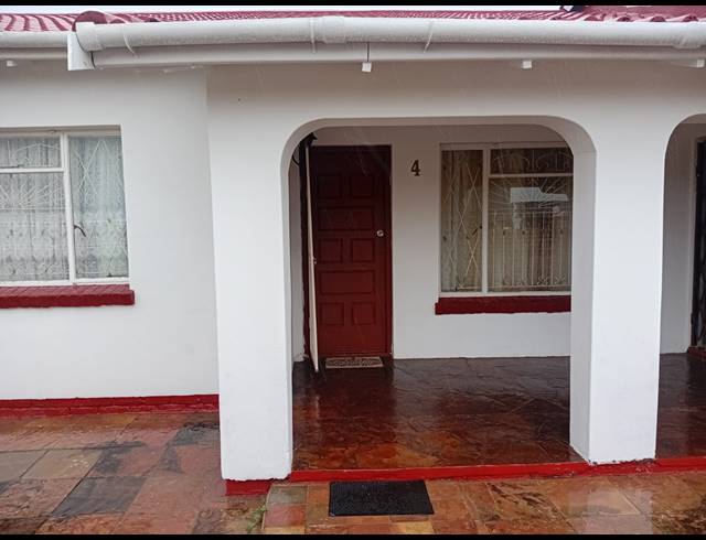 3 BEDROOM HOUSE FOR SALE IN KWANOBUHLE